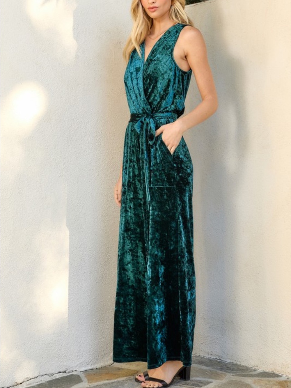 Velvet Sleeveless Jumpsuit - Picture 4 of 6